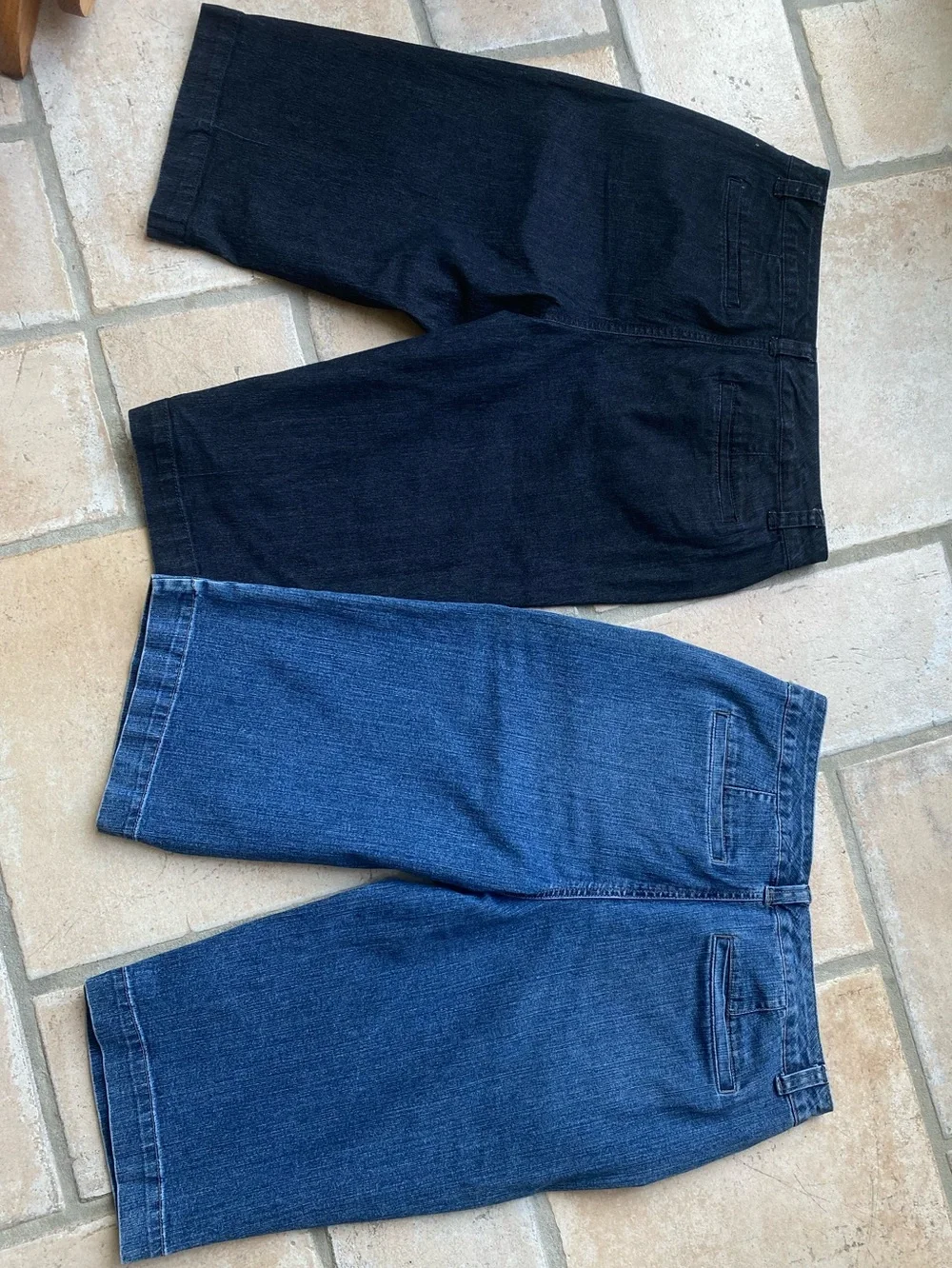Bandolino Black Denim Shorts - Size 8